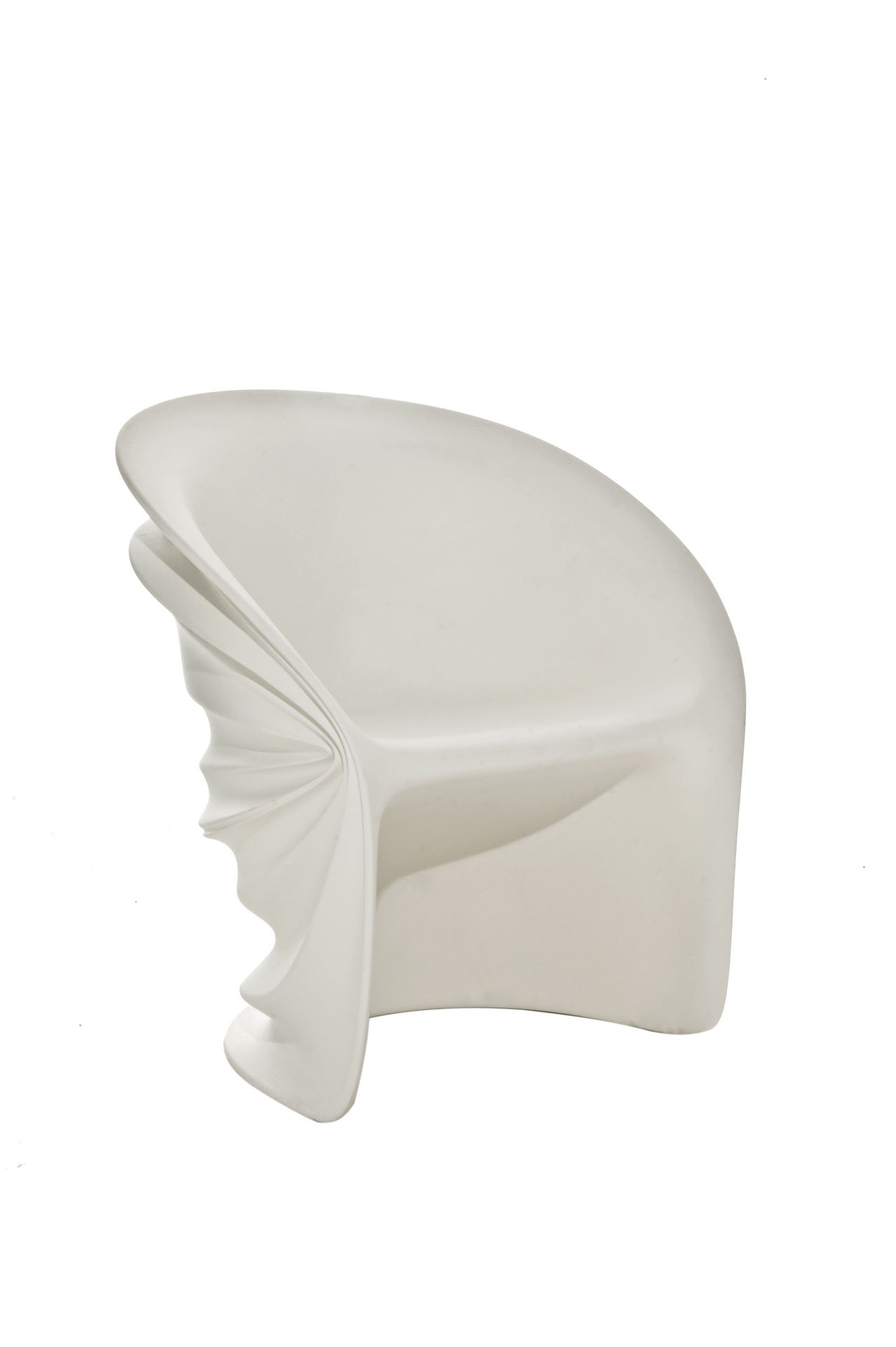Modesty Veiled Chaise Driade